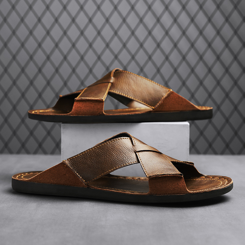 ファッション本革メンズスリッパ夏の男のサンダル屋外ビーチシュ - Men'S Accessories Leather のレビューと価格