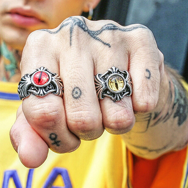 レトロなユニセックスの邪眼イヤリング,ゴシックスタイル,ロッ - Men Accessories Evil Eye のレビューと価格