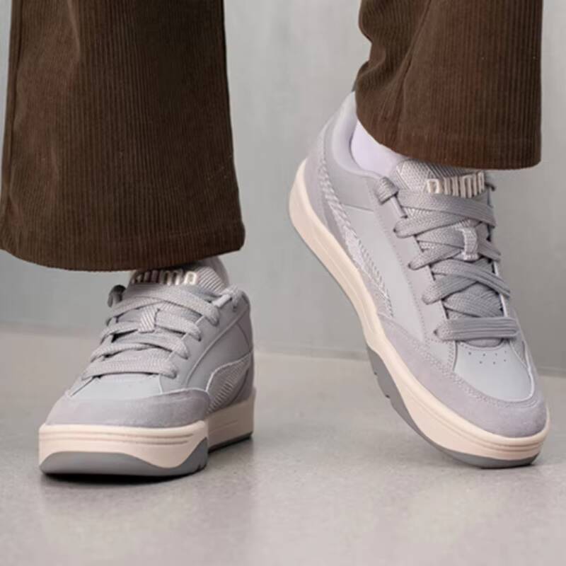 2026 新しいプーマ ミッド ロートップ クラシック ファ - Puma Shoes Suede Classic のレビューと価格