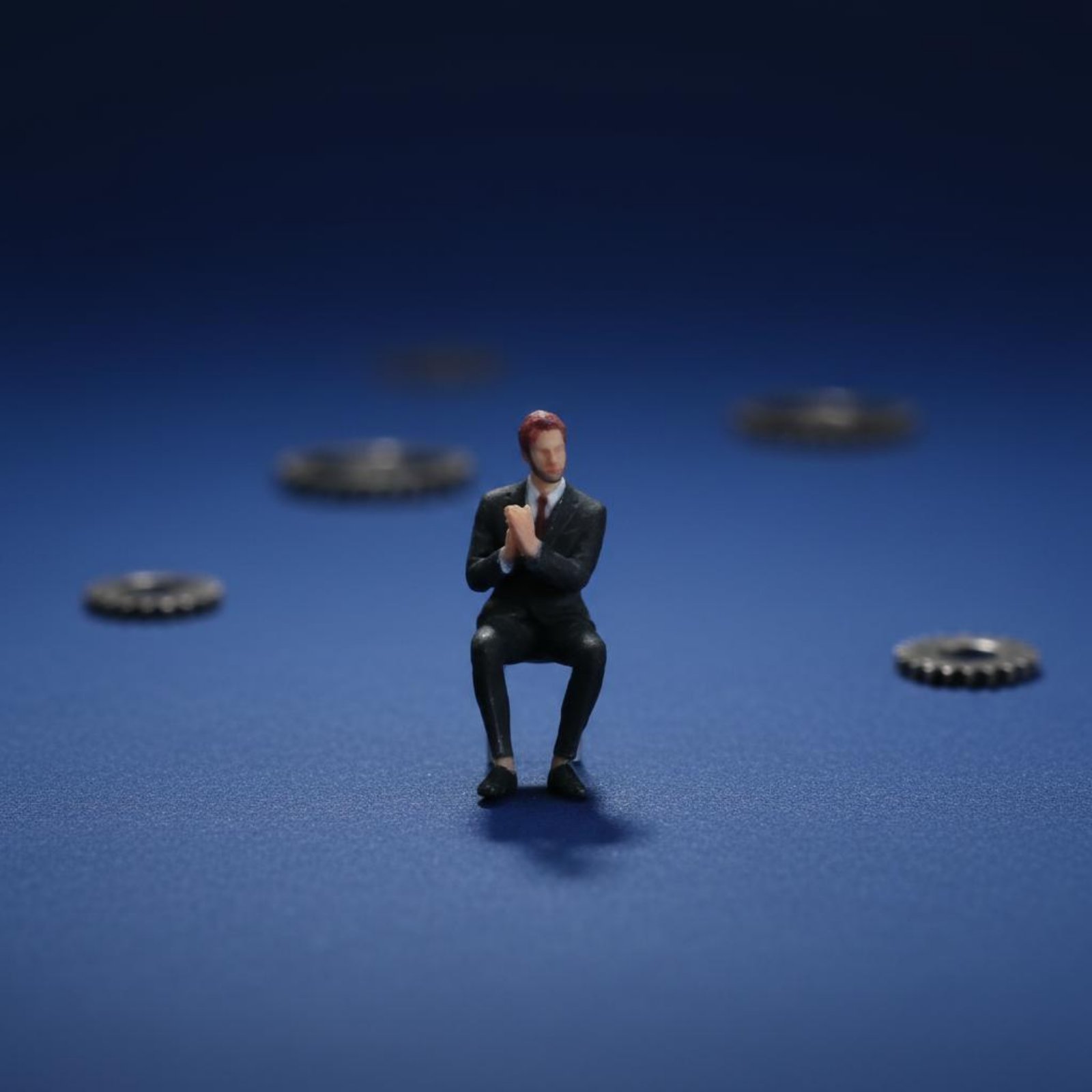 1:64スケールの座った男性フィギュア、三次元プリントされた - Men'S Suit Accessories のレビューと価格